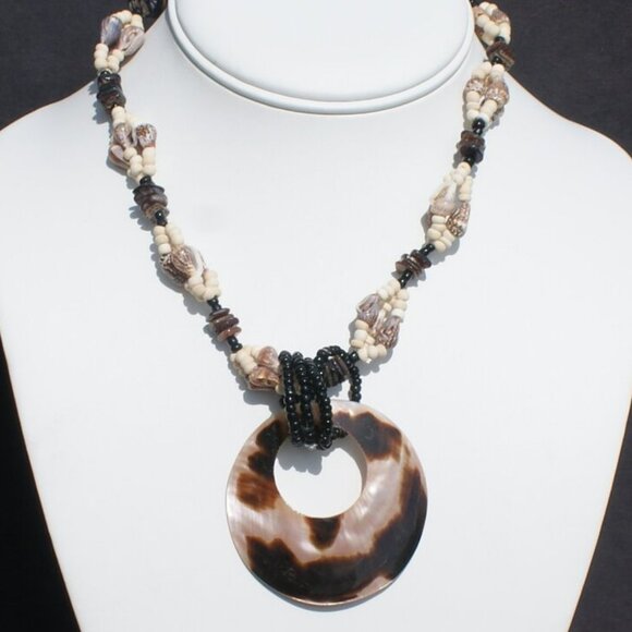 Custom Jewelry - Handmade Round Pearl Oyster Tiger Shell Necklace